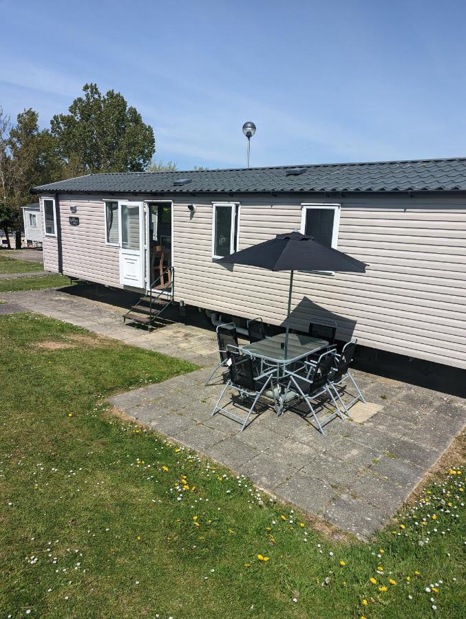 הייסטינגס Swift Holidays At Combe Haven Holiday Park מראה חיצוני תמונה